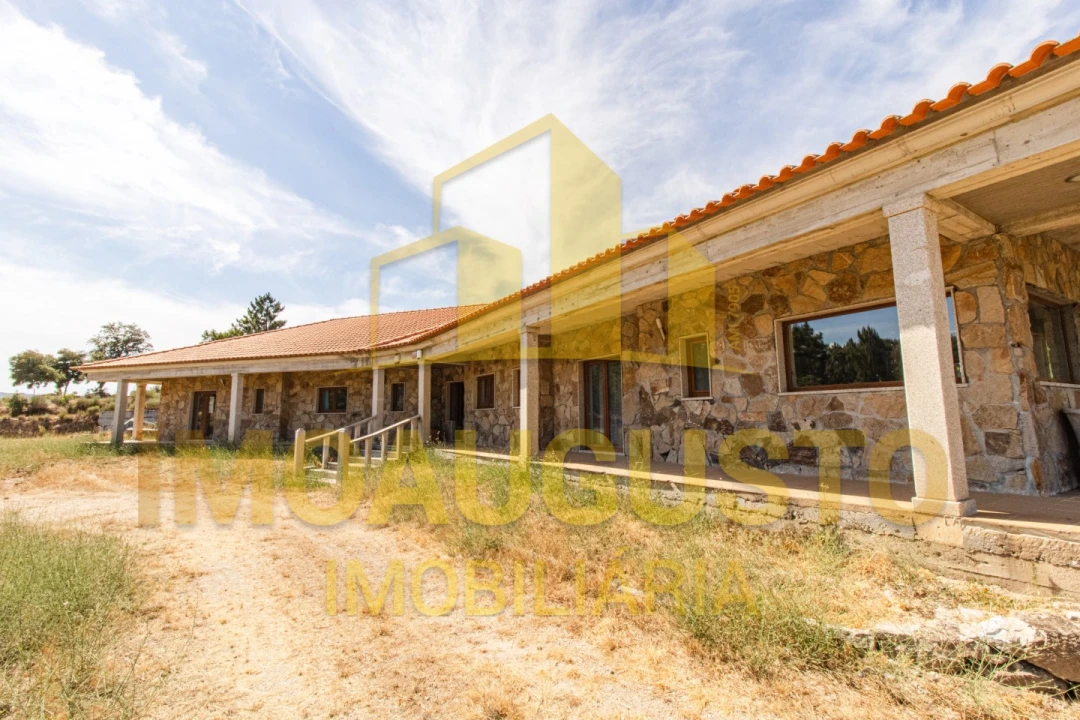Moradia T5 para Venda em Sobral da Serra Foto 2