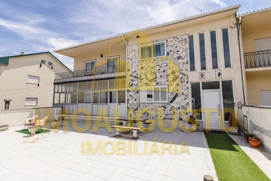 Moradia T3 para Venda em Pinhel Foto 1
