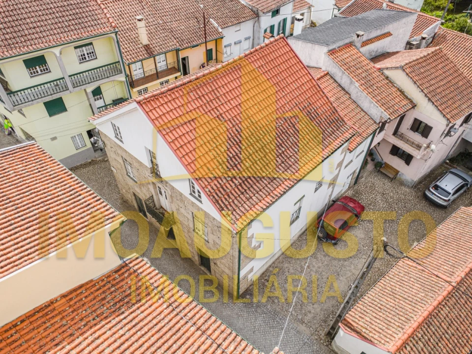 Moradia T4 para Venda em Sandomil Foto 3