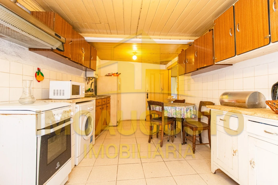 Moradia T4 para Venda em Sandomil Foto 5