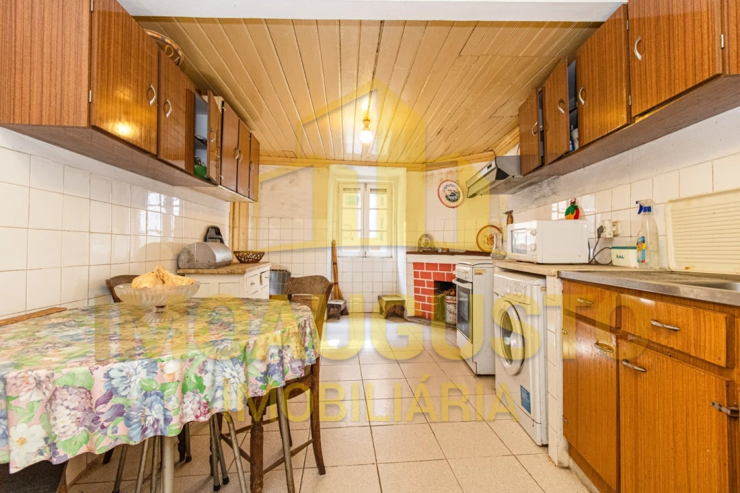 Moradia T4 para Venda em Sandomil Foto 6
