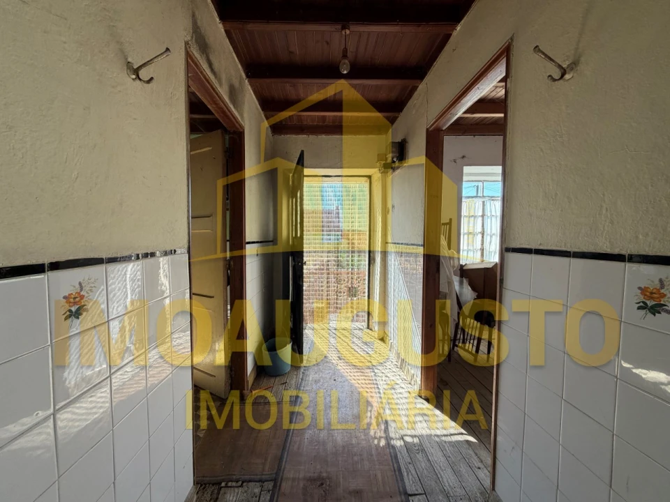 Moradia T2 para Venda em Aldeia Velha Foto 8