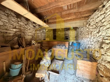 Moradia T2 para Venda em Aldeia Velha