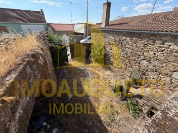 Moradia T2 para Venda em Aldeia Velha