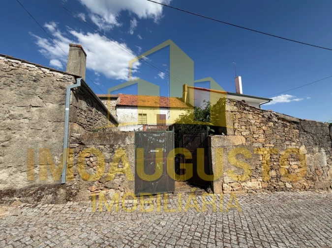 Moradia T2 para Venda em Aldeia Velha Foto 12