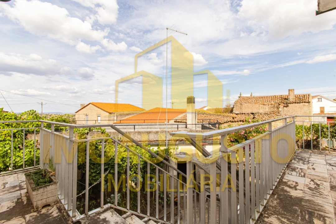 Moradia T4 para Venda em Algodres, Vale de Afonsinho e Vilar de Amargo Foto 34