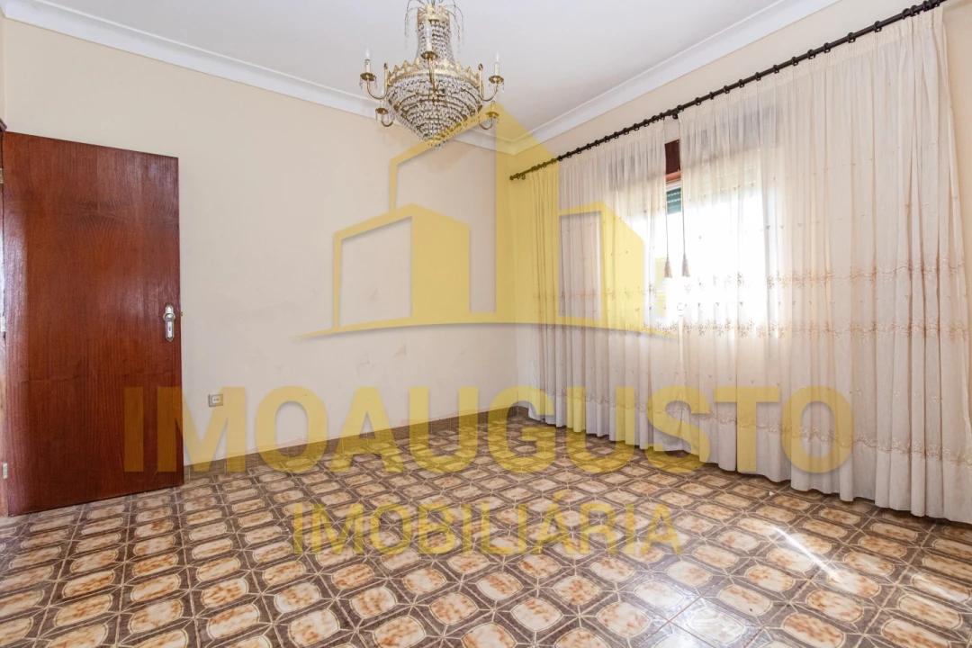 Moradia T4 para Venda em Algodres, Vale de Afonsinho e Vilar de Amargo Foto 10