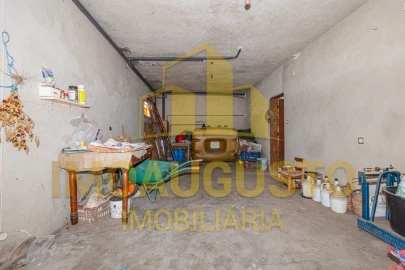 Moradia T4 para Venda em Algodres, Vale de Afonsinho e Vilar de Amargo