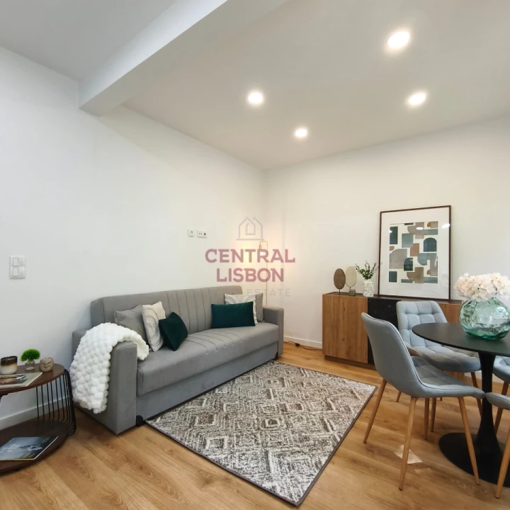 Apartamento T2 para Venda em Benfica Foto 7