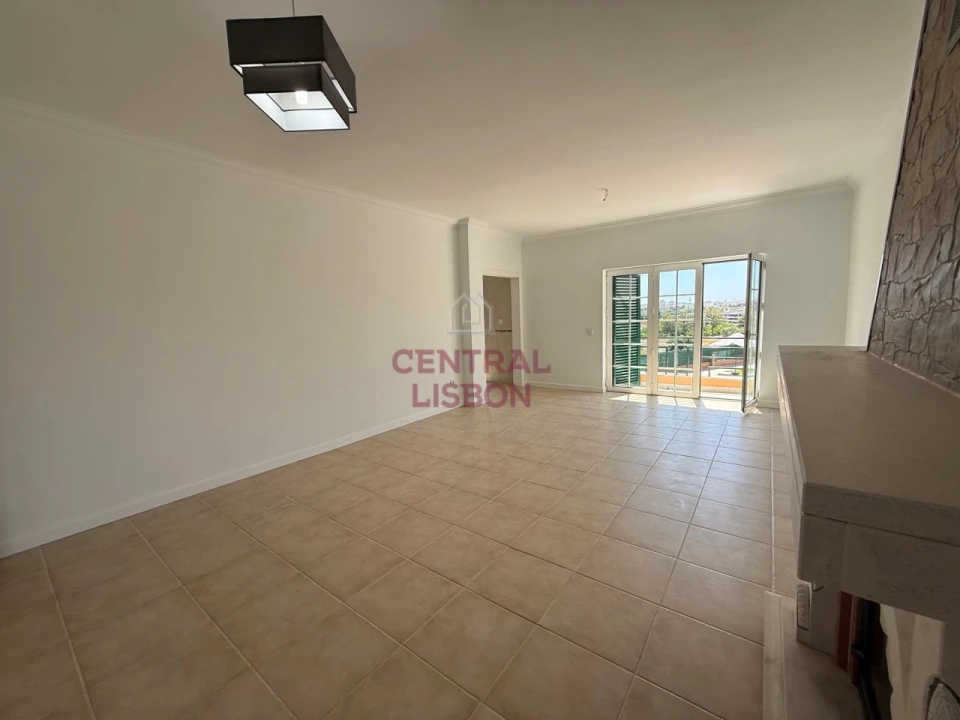 Moradia T4 para Venda em Gambia-Pontes-Alto da Guerra Foto 4