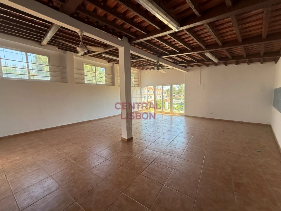 Moradia T4 para Venda em Gambia-Pontes-Alto da Guerra Foto 21