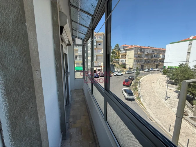 Apartamento T4 para Venda em Rio de Mouro Foto 6