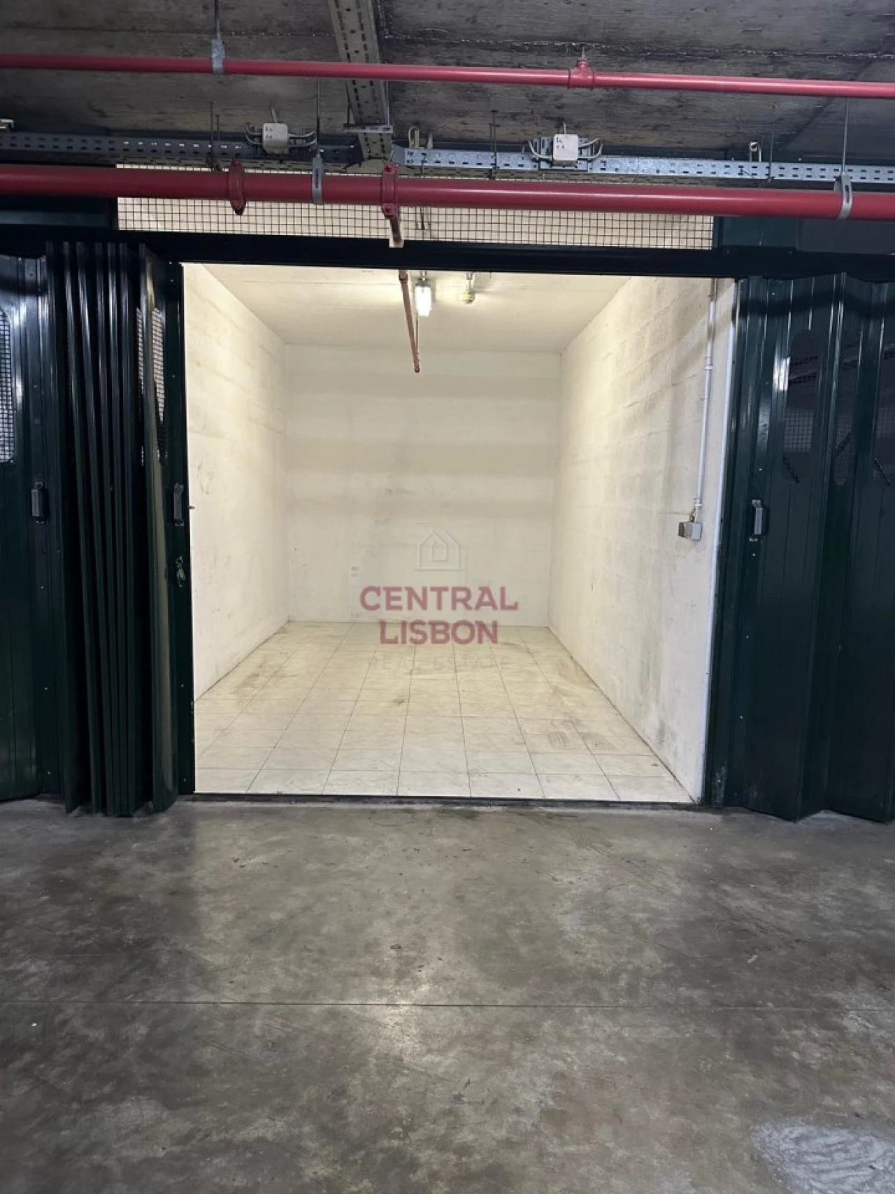 Garagem para Venda em Parque das Nações Foto 3