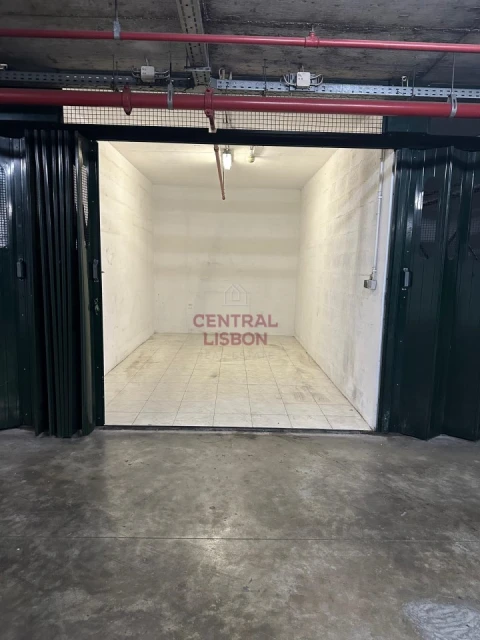 Garagem para Venda em Parque das Nações