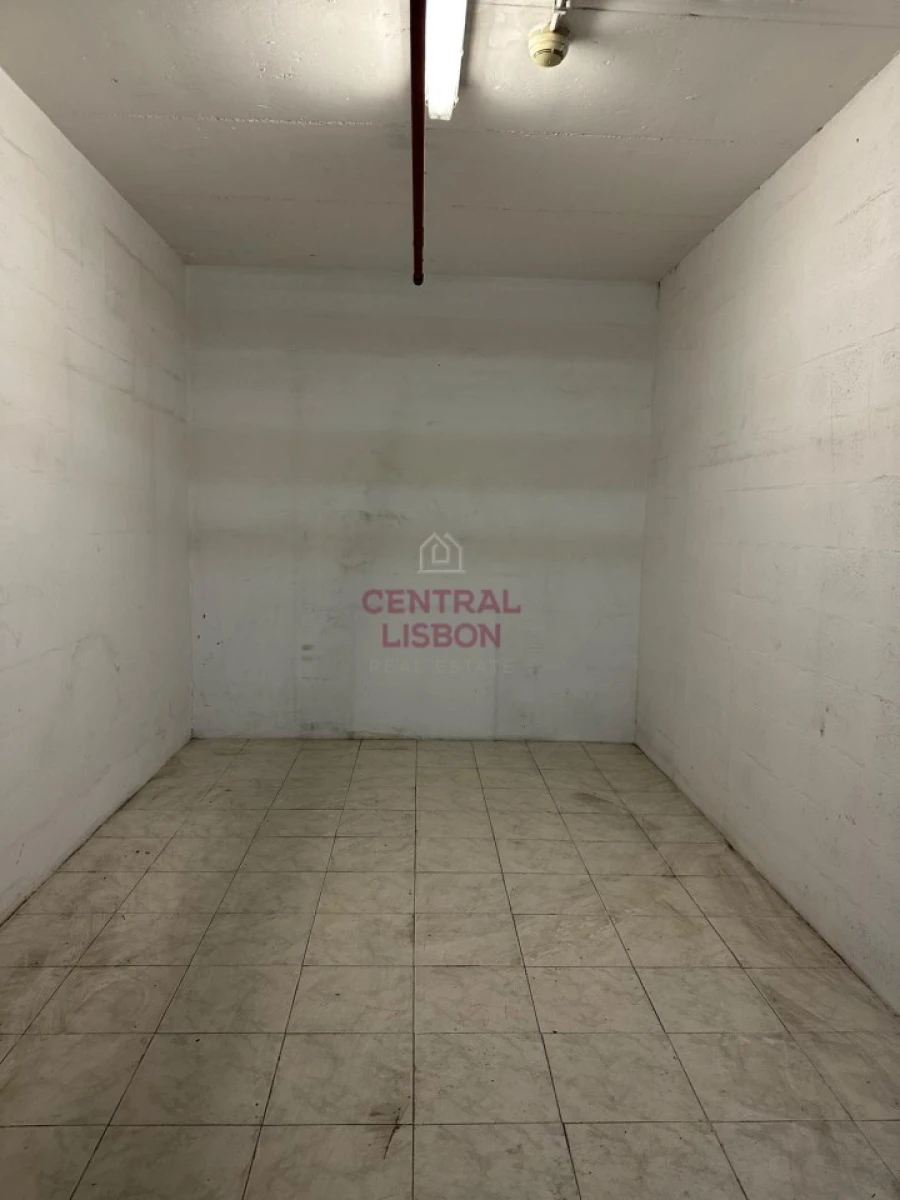 Garagem para Venda em Parque das Nações Foto 4