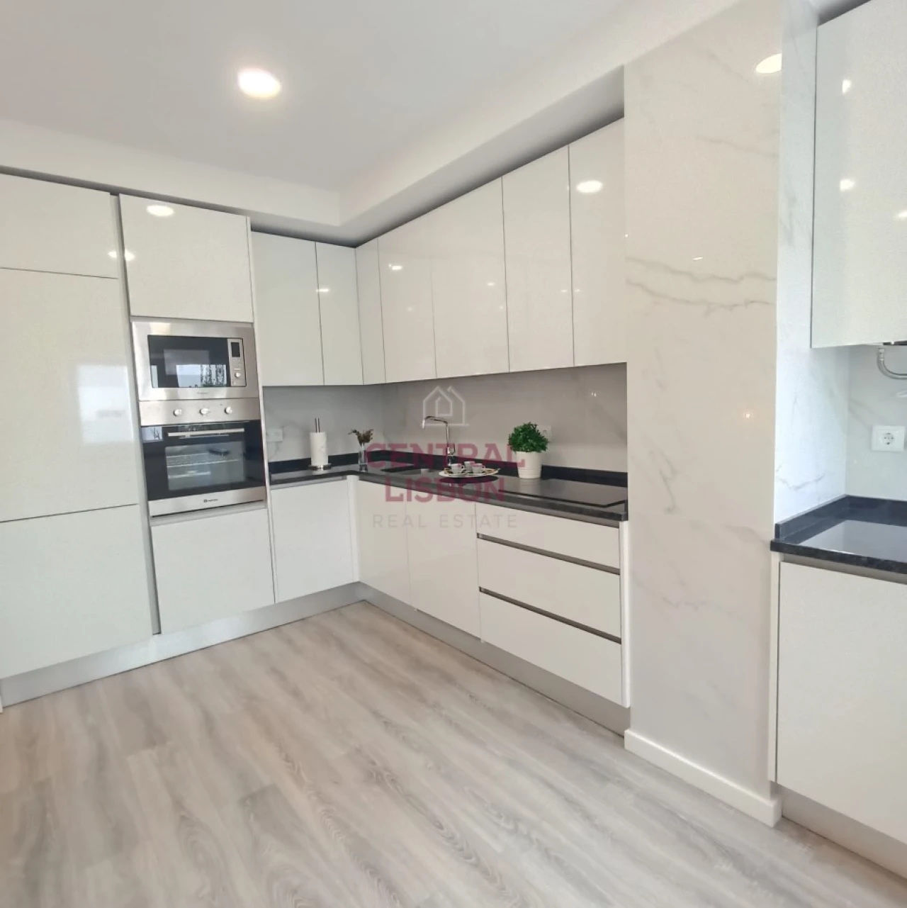 Apartamento T3 para Venda em Benfica Foto 5