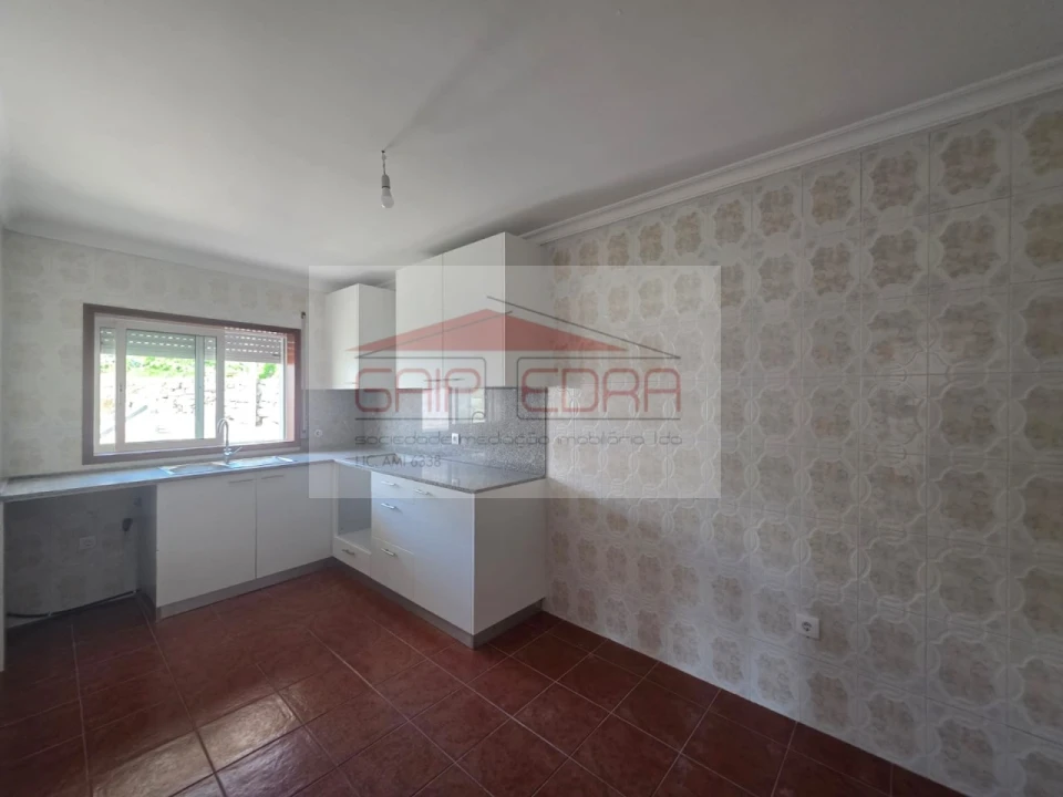 Apartamento T2 para Venda em Abragão Foto 8