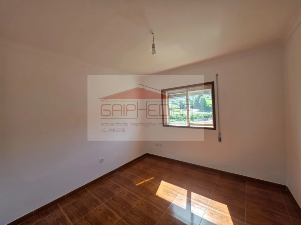 Apartamento T2 para Venda em Abragão Foto 14