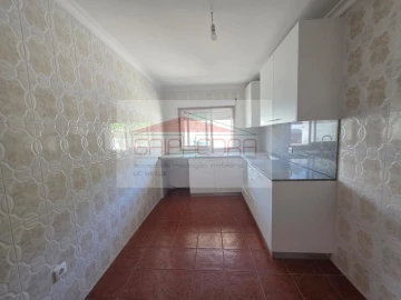 Apartamento T2 para Venda em Abragão
