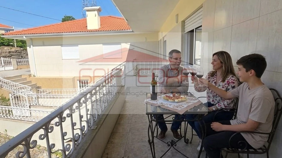 Apartamento T2 para Venda em Abragão