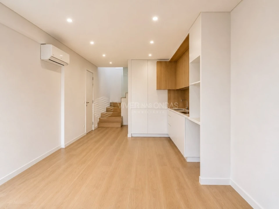 Apartamento T2 para Venda em Costa da Caparica Foto 14