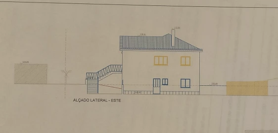 Moradia T6 para Venda em São Domingos de Rana