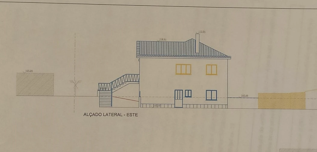 Moradia T6 para Venda em São Domingos de Rana Planta 3
