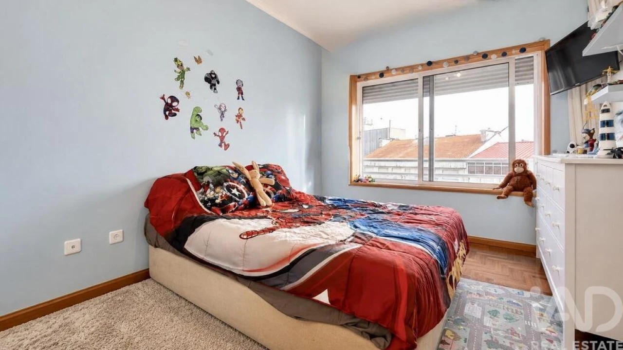 Apartamento T3 para Venda em Mafamude e Vilar do Paraíso Foto 12