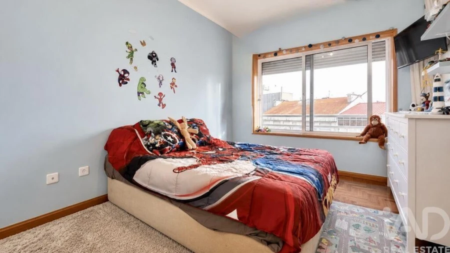 Apartamento T3 para Venda em Mafamude e Vilar do Paraíso Foto 12