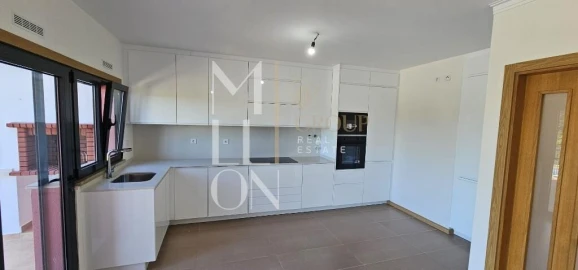 Moradia T3 para Venda em Guia