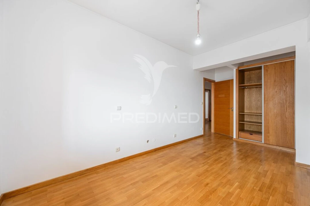Apartamento T3 para Venda em Paranhos Foto 13