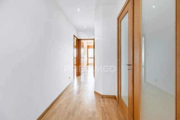 Apartamento T3 para Venda em Paranhos Foto 12