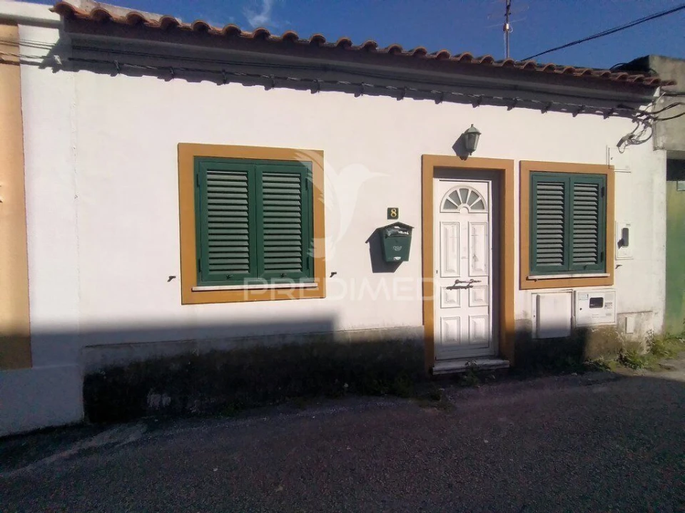 Moradia T1 para Venda em Seixal, Arrentela e Aldeia de Paio Pires Foto 1