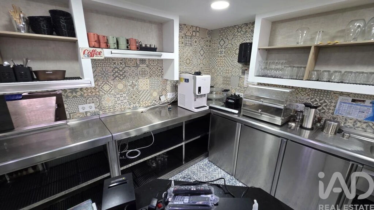Negócio para Venda em Quarteira Foto 7