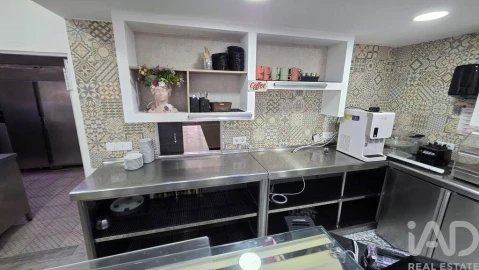 Negócio para Venda em Quarteira