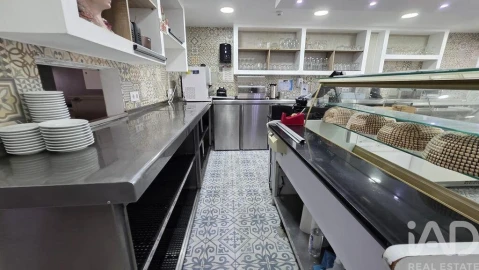 Negócio para Venda em Quarteira