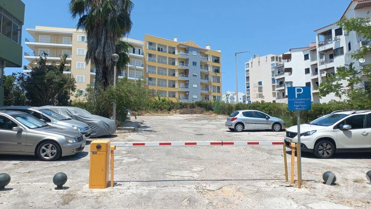 Apartamento T1 para Venda em Quarteira Foto 15
