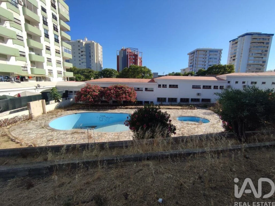Apartamento T1 para Venda em Quarteira Foto 19