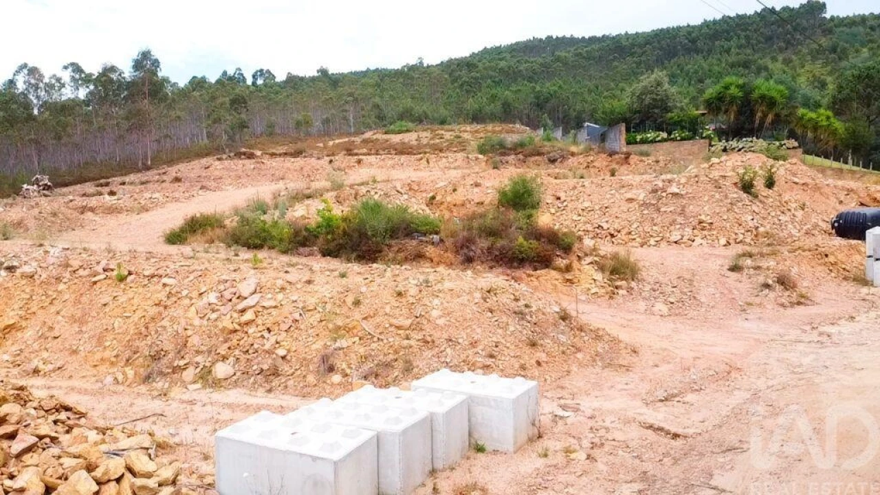 Terreno para Venda em Fragoso Foto 3