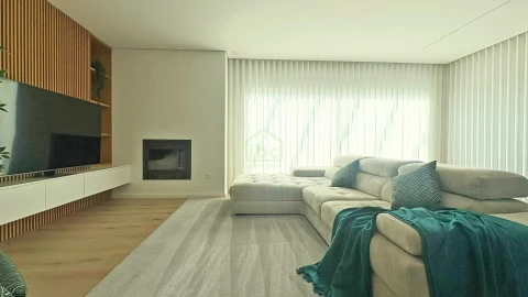 Apartamento T3 para Venda em Póvoa de Varzim, Beiriz e Argivai