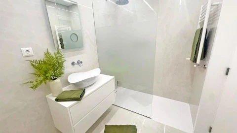 Apartamento T3 para Venda em Póvoa de Varzim, Beiriz e Argivai