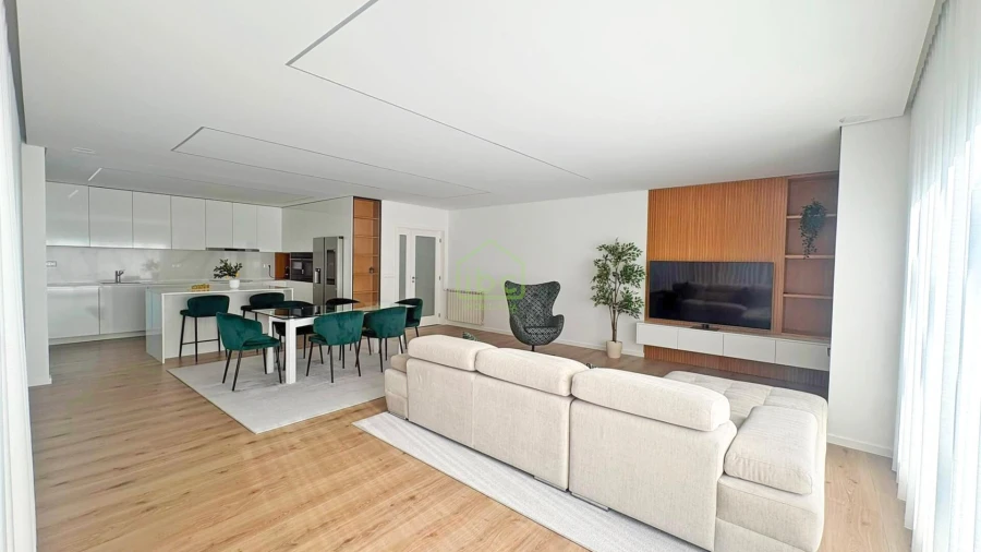 Apartamento T3 para Venda em Póvoa de Varzim, Beiriz e Argivai Foto 3