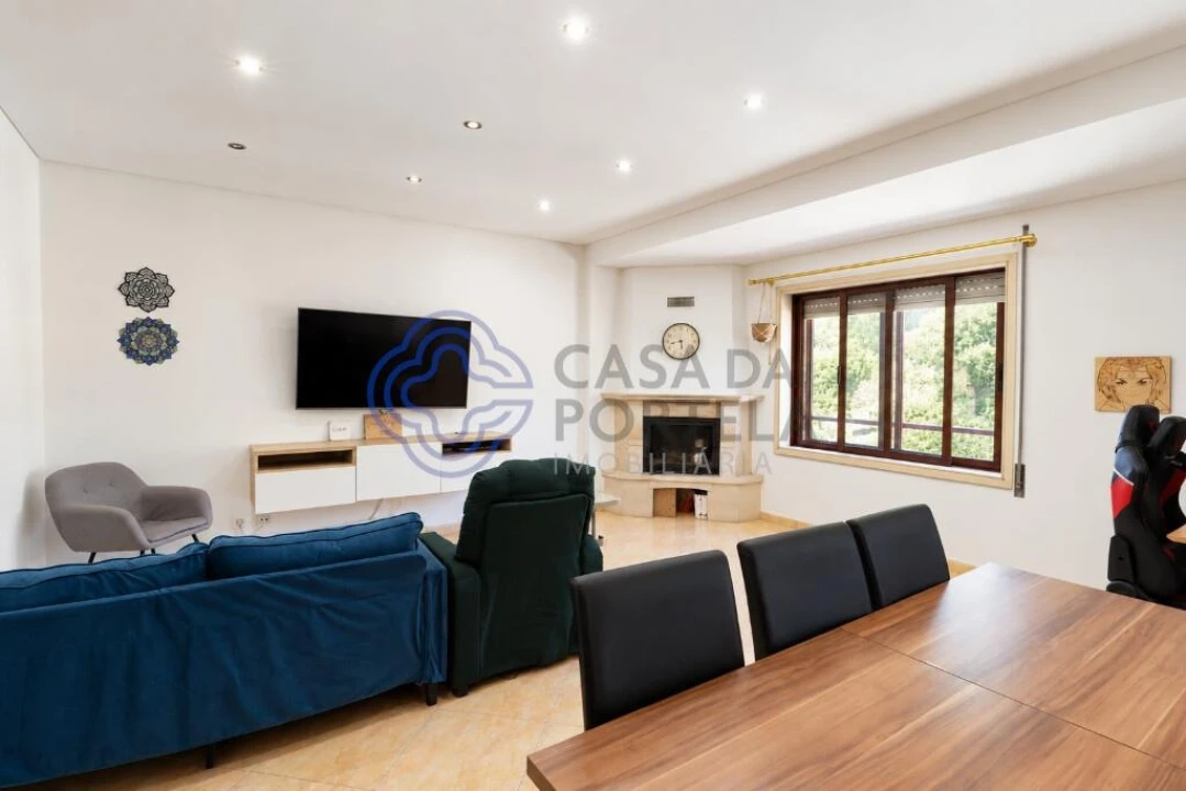 Apartamento T2 para Venda em Avintes Foto 2