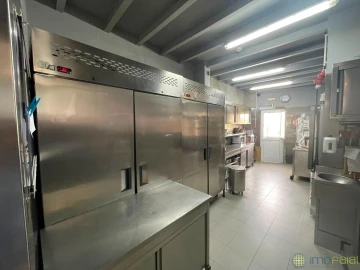 Negócio para Venda em Horta (Matriz)