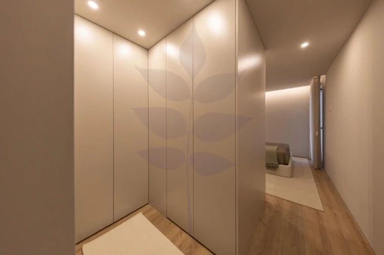 Apartamento T1 para Venda em São Vitor (Braga) Foto 8