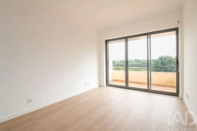 Apartamento T4 para Venda em Bombarral e Vale Covo