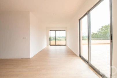 Apartamento T4 para Venda em Bombarral e Vale Covo