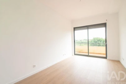 Apartamento T4 para Venda em Bombarral e Vale Covo