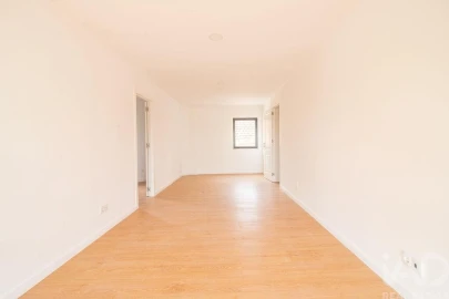 Apartamento T4 para Venda em Bombarral e Vale Covo