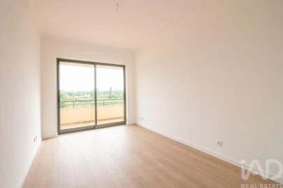 Apartamento T4 para Venda em Bombarral e Vale Covo